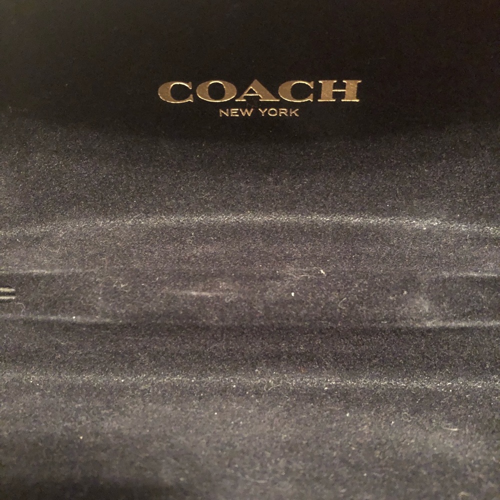 Coach sunglasses case - Picture 2 of 4